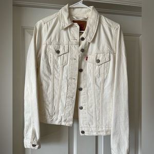 Levi’s Womens White Jean Jacket (M)